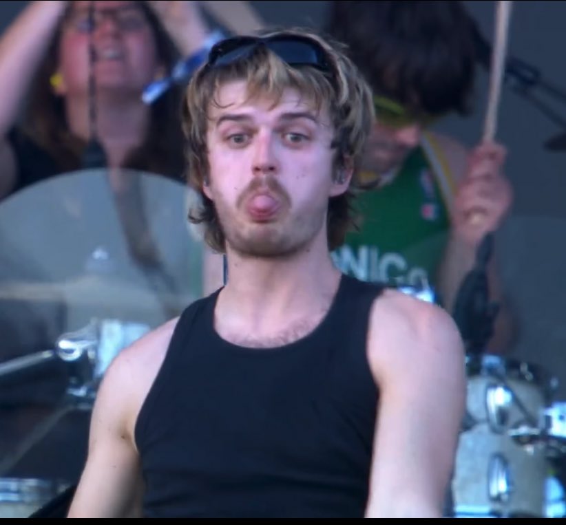 jade is seeing djo again tweet media