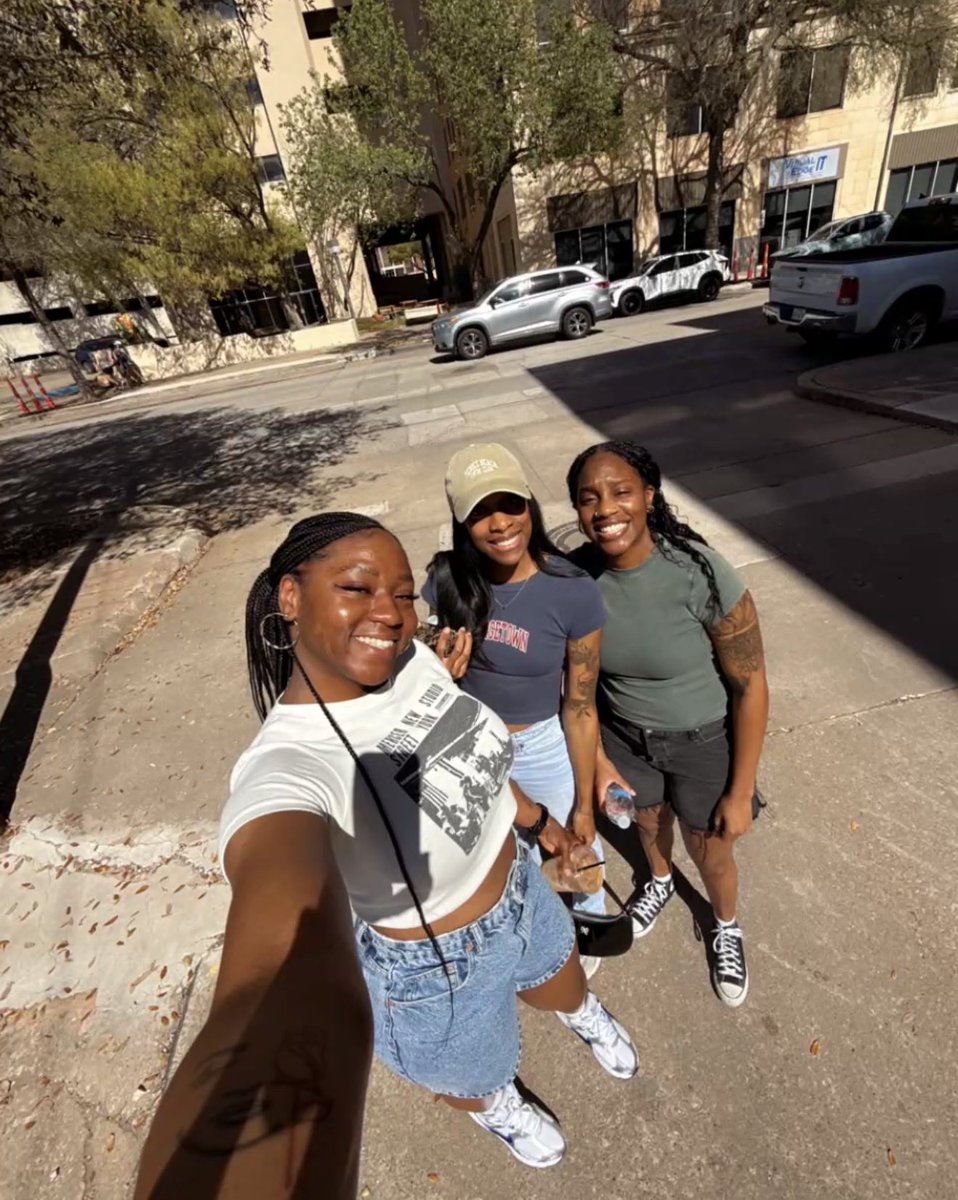 Keshia Collins tweet media