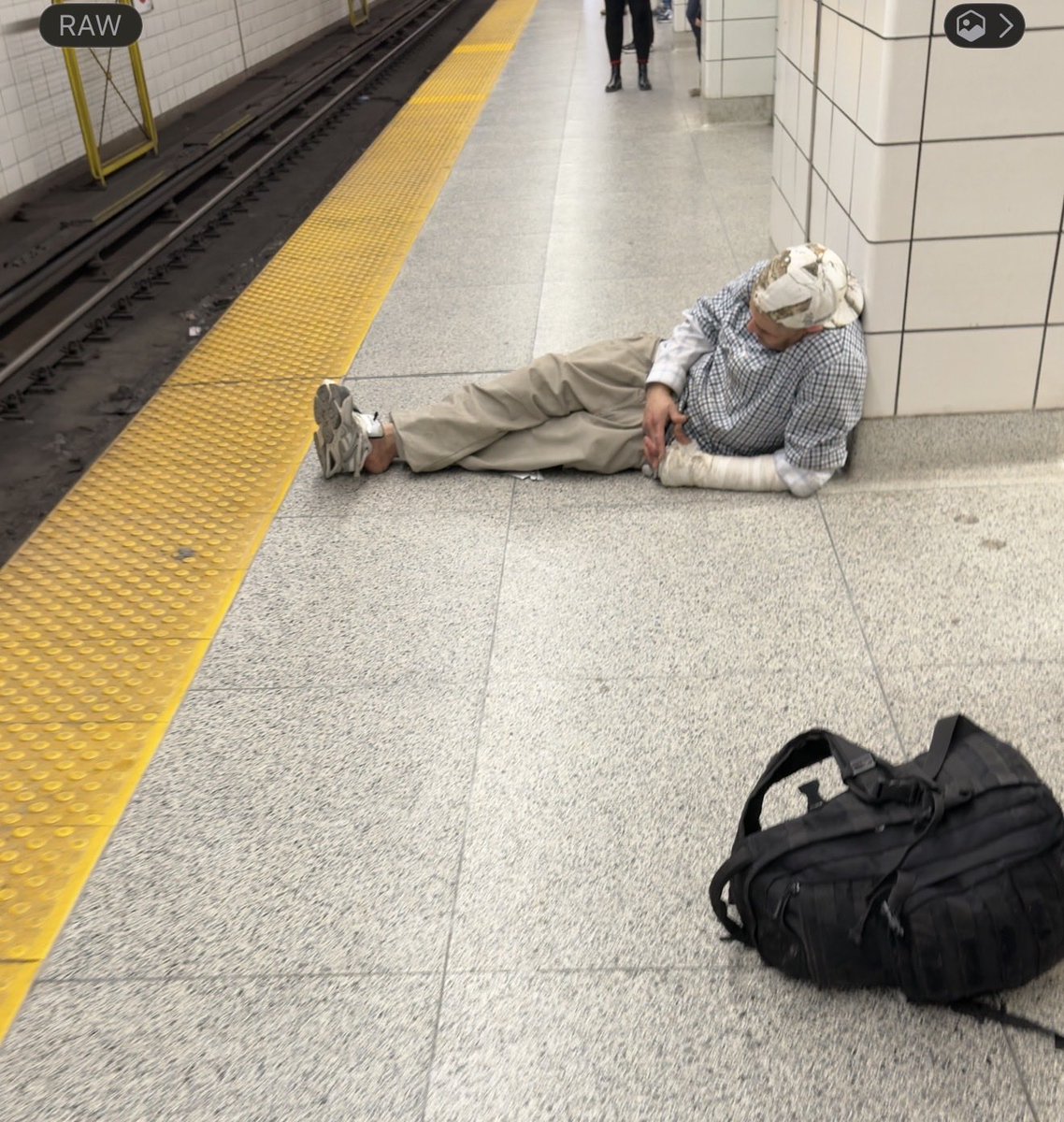 The6ixTrueNorth's tweet image. Here is a great example of how incompetent the #ttc really is currently at Bay stn east bound platform and no employee around and radio left in the booth 👎🏻 #failedsystem @TTChelps no safety concerns right