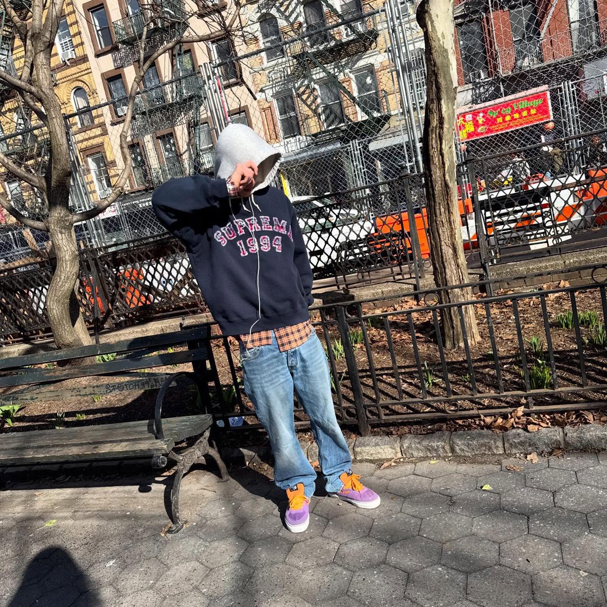 Supreme Drops tweet media