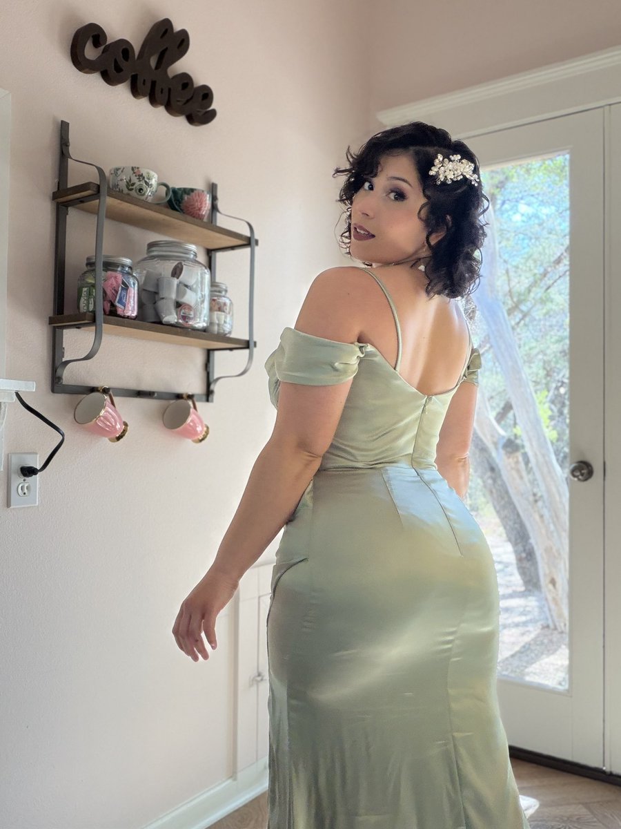 cait ❦🎻 tweet media