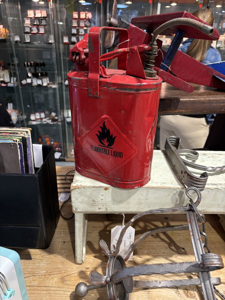 Eclectikmix tweet media