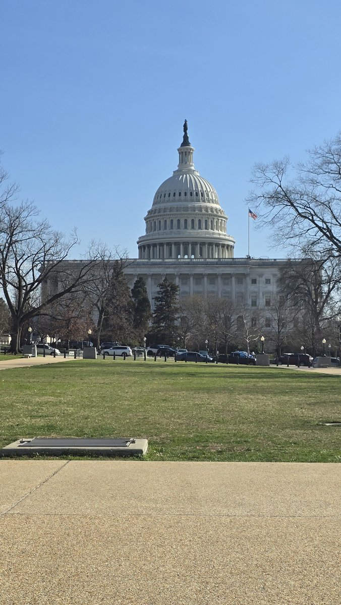 ClarksonCEM's tweet photo. We toured the Library of Congress, the Capitol, Supreme Court, and the Washington Monument. Ending at the Lincoln Memorial was a "wow" moment. Incredible to see the engineering and history behind these landmarks! 🇺🇸🏗️ https://t.co/E2Uh6O2l0X