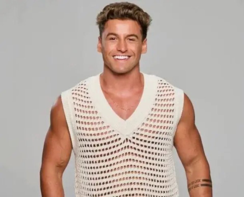 Laura Búfalo tweet media