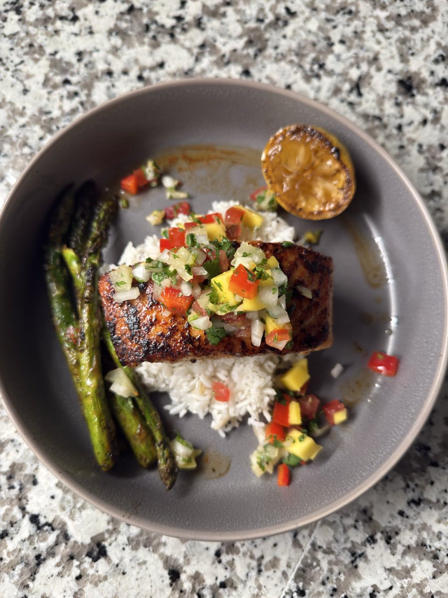 STOP SIGN?? tweet media