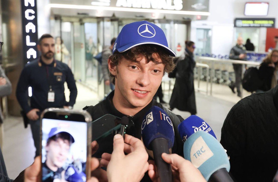 ゼイン tweet media