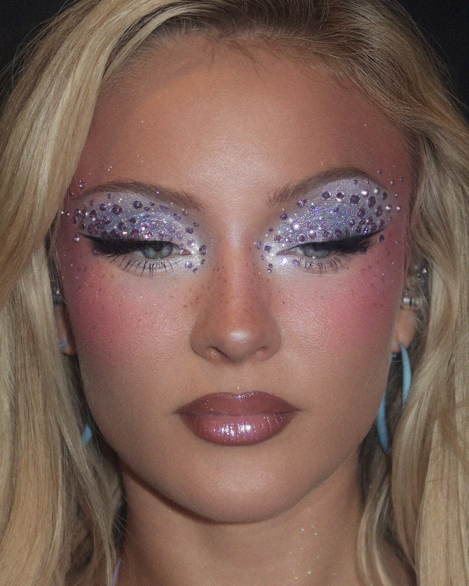 Sophia Sinot tweet media