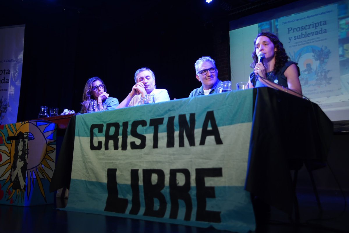 Paula Penacca tweet media