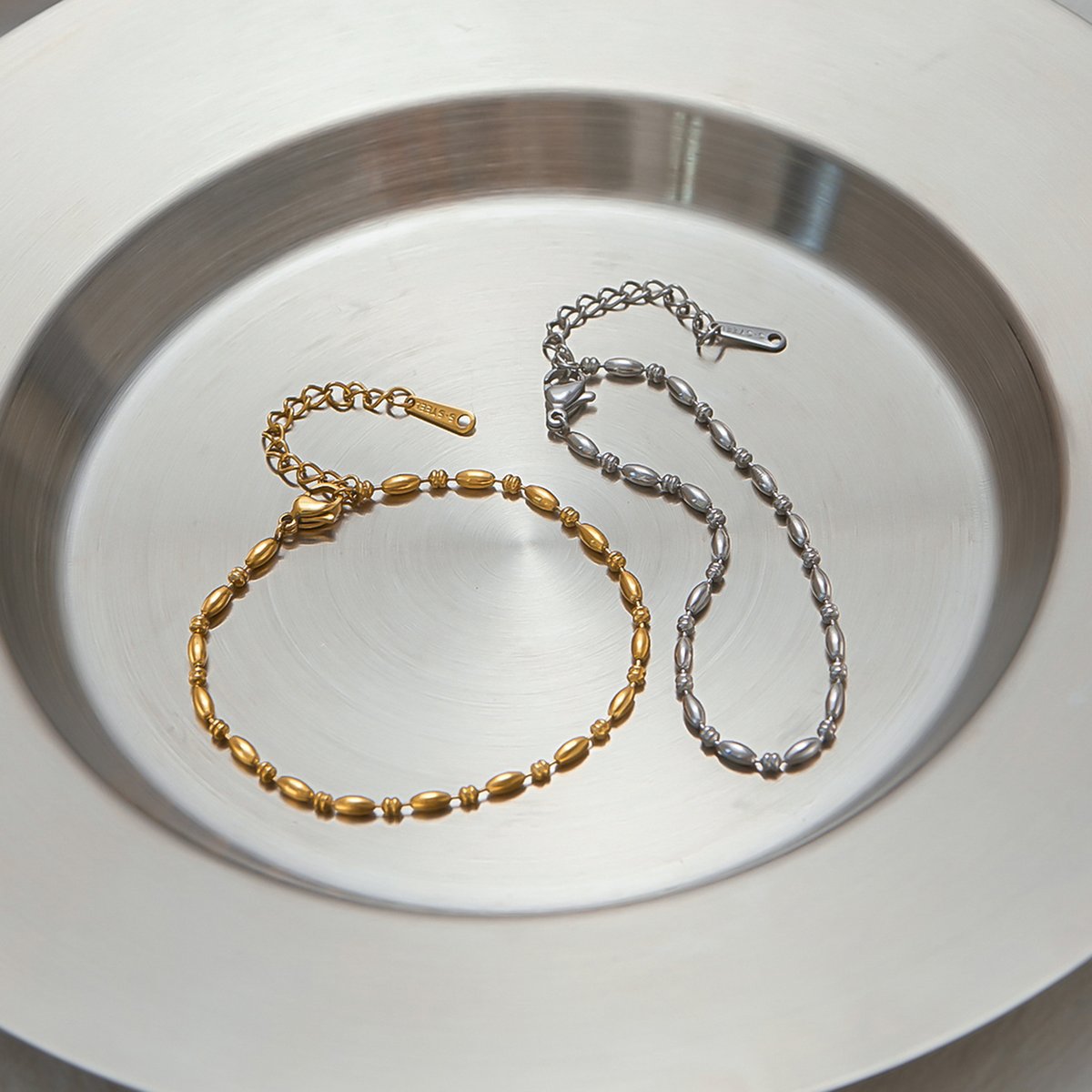 ChicolinkLtd's tweet image. Stack Bracelets

Crafted from premium stainless steel with gold &amp;amp; silver electroplating. Features stackable bead &amp;amp; chain designs for effortless, everyday elegance. 

#StainlessSteelDesign #Electroplating #StackableBracelets #Factory #Manufacturer #CustomWholesale #B2B