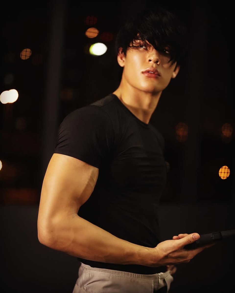 clara loves gawin. ᵗᵘᵃ ᵈᵉᶠᵉⁿᵈᵉʳ tweet media