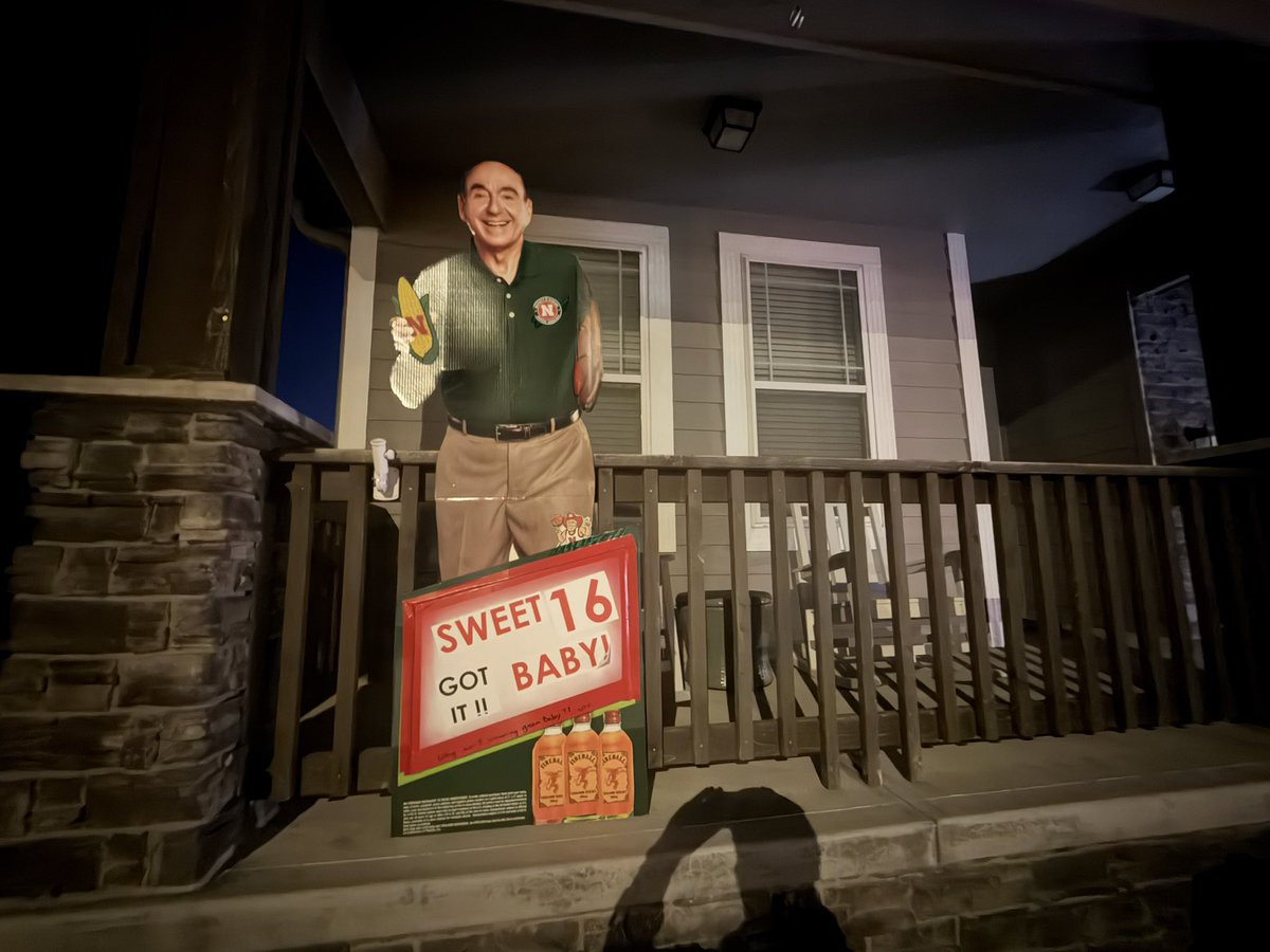 Brandon Gries 👨‍💻🏀🏈 tweet media