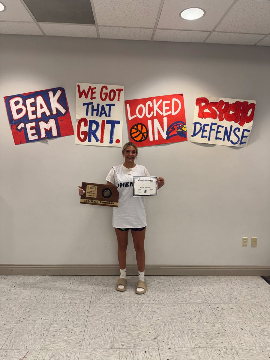 kylienelson_3's tweet photo. cap to our amazing high school season 
@usd415 @MoPhenomStJoe 
-first team all league https://t.co/UVAA9XaYWh