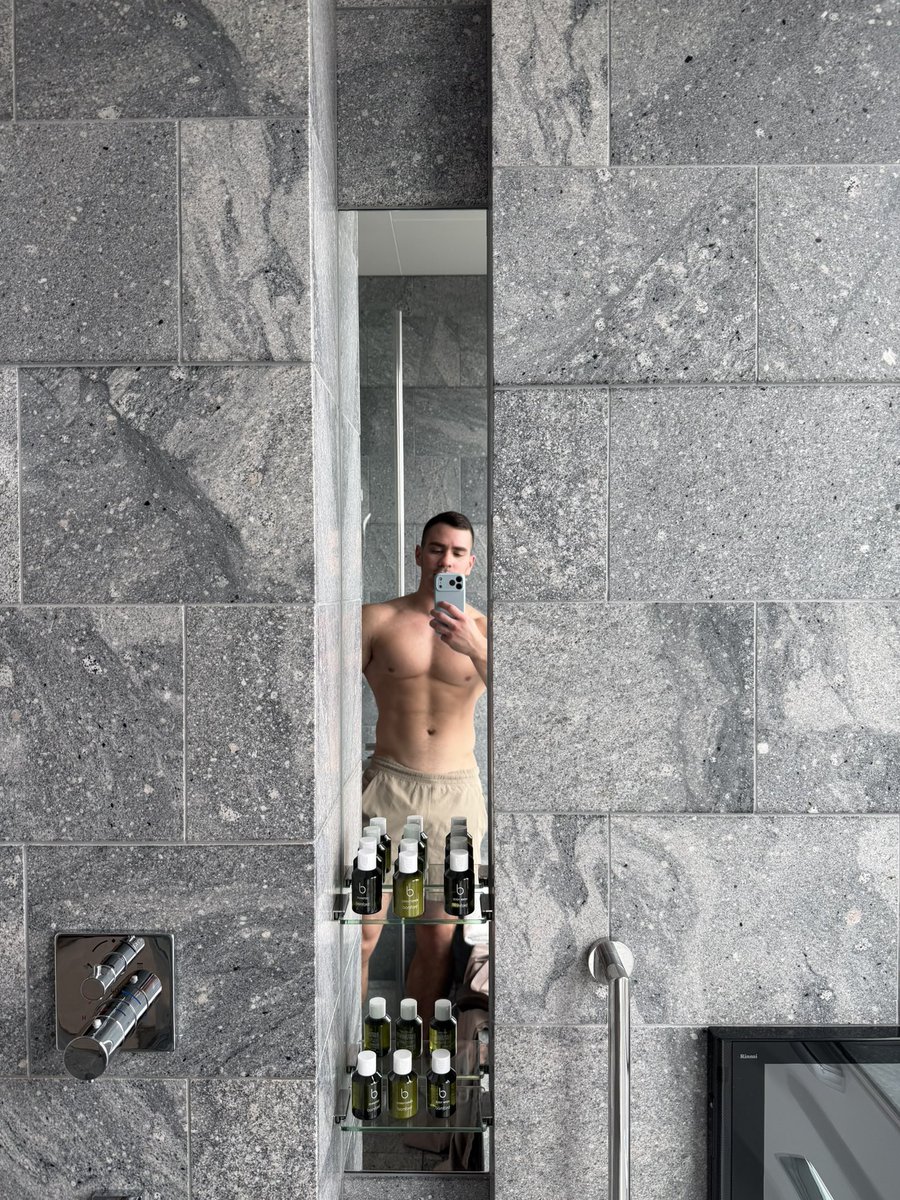 Hispanic! at the disco tweet media