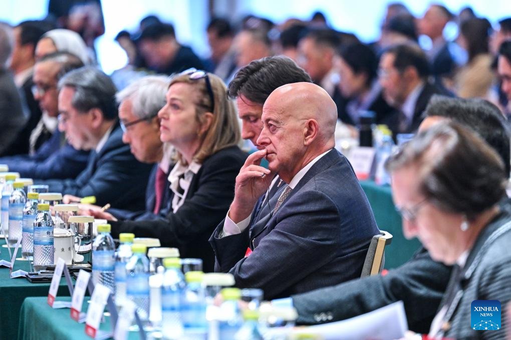 PuebloEnLnea's tweet photo. El #ForodeDesarrollo de #China 2026 se inauguró en #Beijing el domingo. El lema del foro de este año es "China en su Período del XV Plan Quinquenal: Impulsando el Desarrollo de Alta Calidad y Creando Nuevas Oportunidades Juntos". https://t.co/pQYdwgqMz5