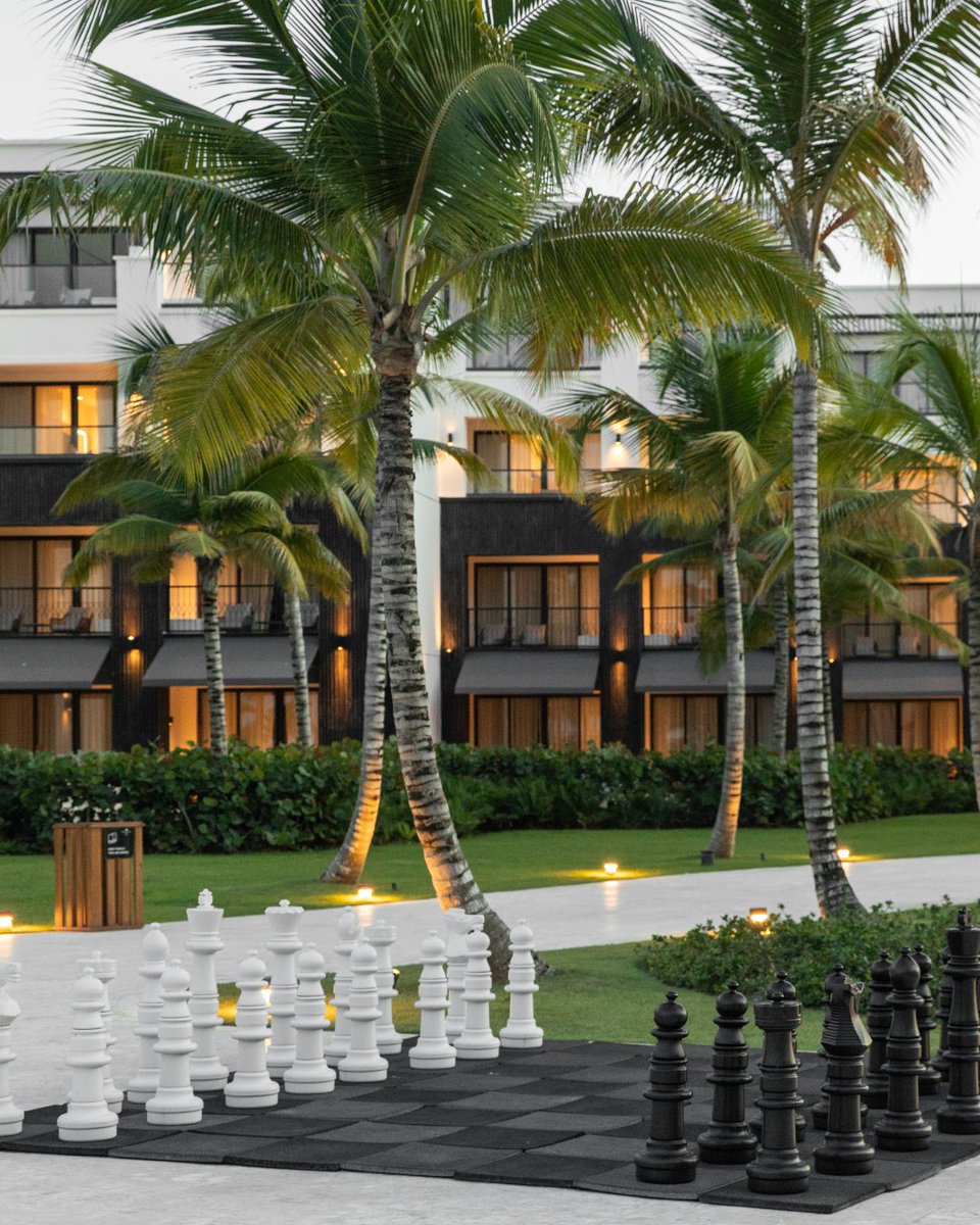 Secrets Resorts & Spas tweet media