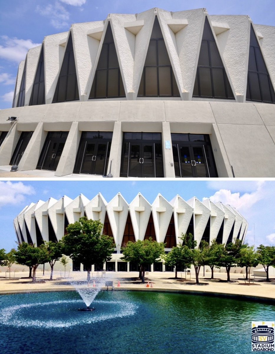 StadiumVagabond's tweet photo. ποΈ Hampton Coliseum, Hampton, VA
πΈ Circa 2013
ππ Former home of the Virginia Squires (ABA), Tidewater/Virginia Wings (AHL), Hampton Gulls (SHL/AHL) and Hampton Aces (NEHL/EHL)
ποΈ Opened: 1969
πͺ Capacity: 13,800
#HamptonColiseum #VirginiaSquires #ArenaHistory #VirginiaSports https://t.co/lHzrCniUi1
