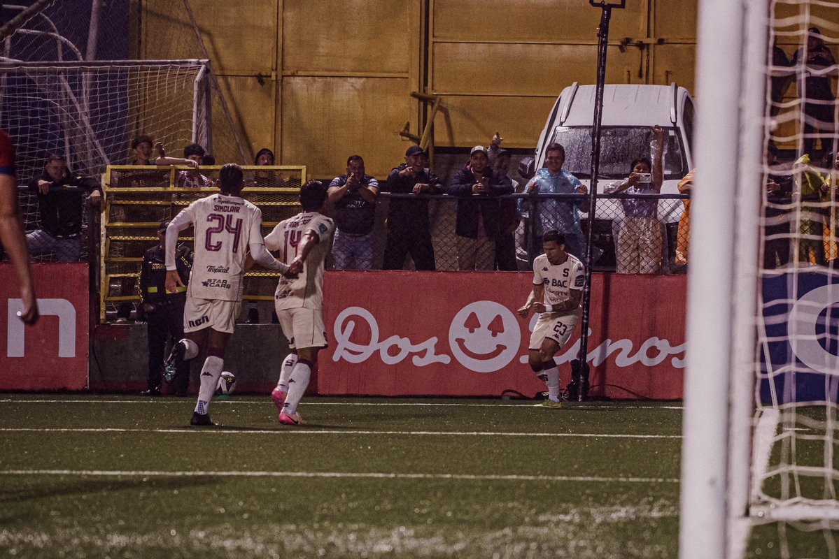 Deportivo Saprissa 💜 tweet media