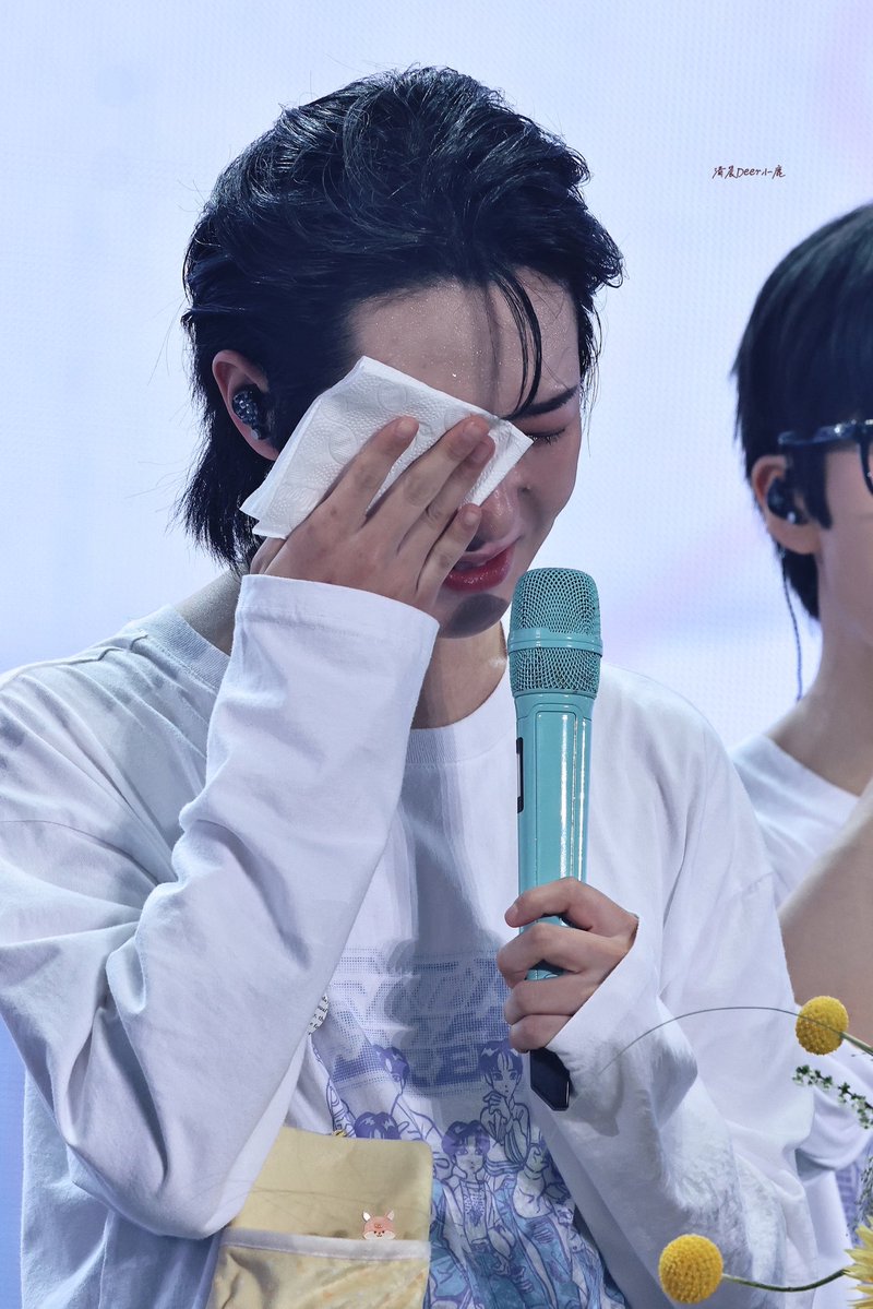 kanicccc 🐻🦊 - REST tweet media