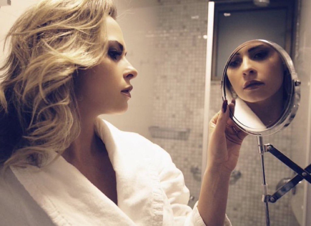 Ana Paula Renault 🧙🏻♀️ tweet media