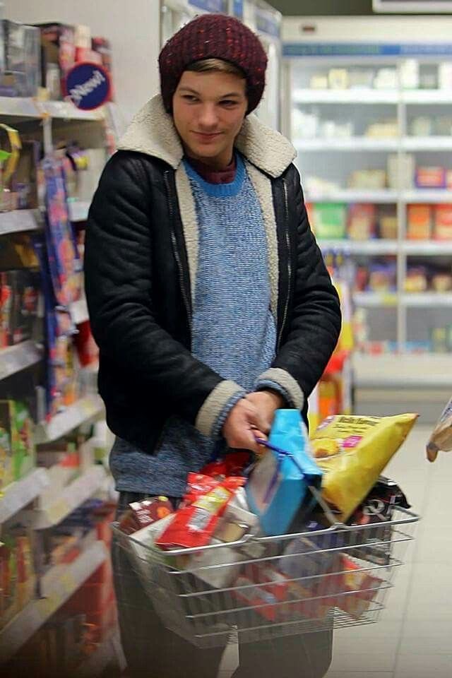 chasingpayne 🥐🍫 tweet media