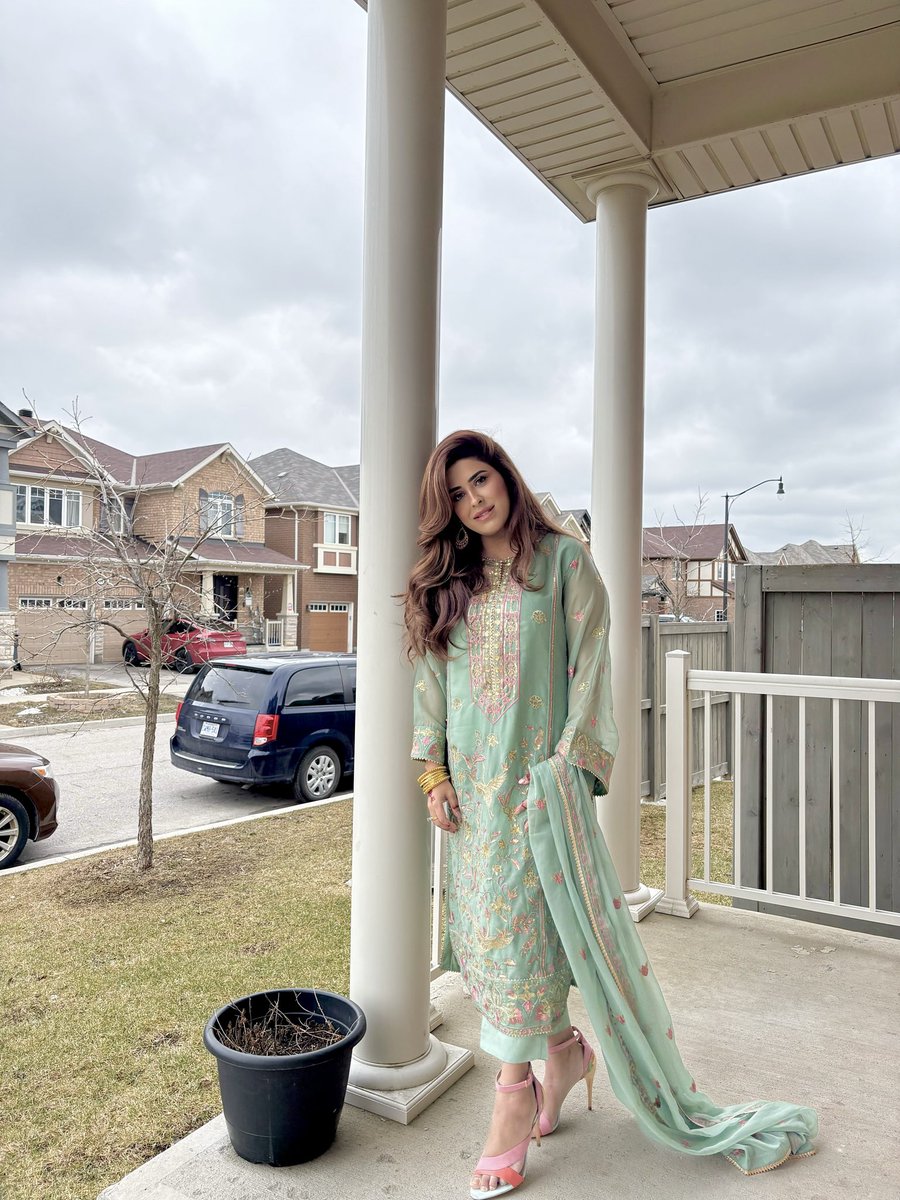 Emaan Khan tweet media