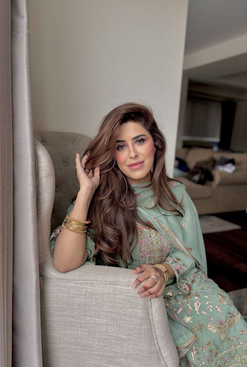 Emaan Khan tweet media