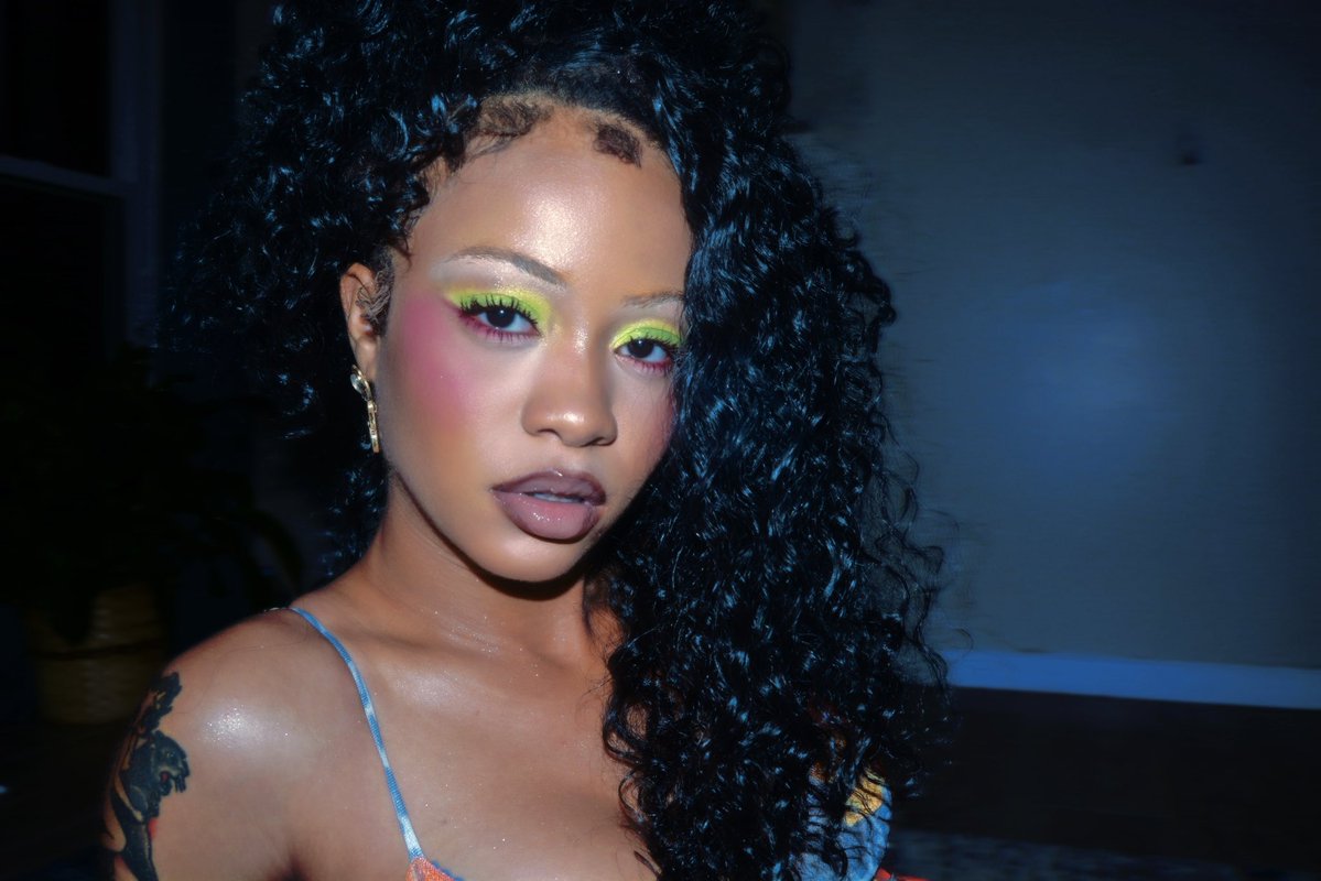 playgiirlkay tweet media