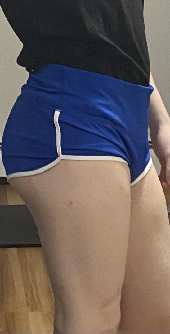 CuppFemboy's tweet photo. Got that thing on me https://t.co/vdgjZixsxV