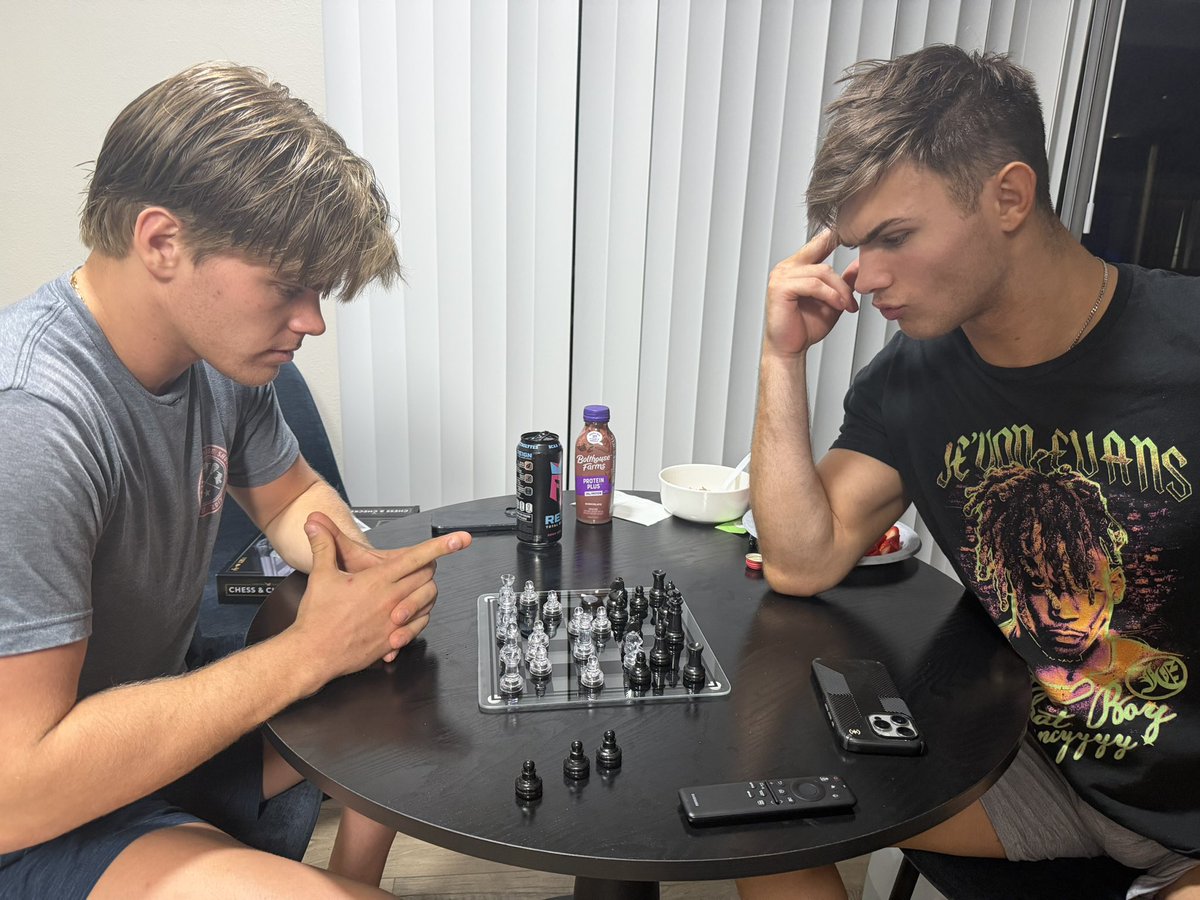 Ricky Smokes tweet media