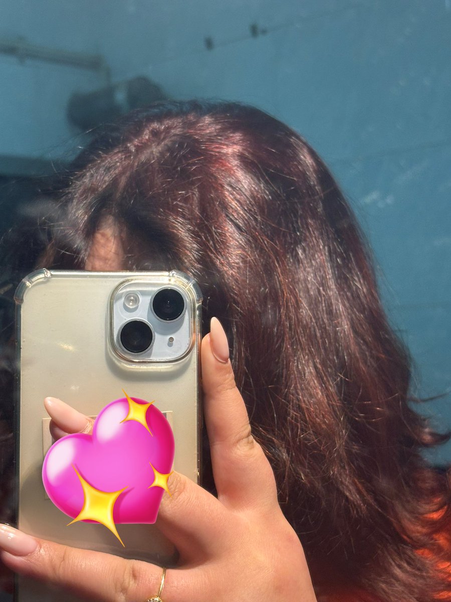 the girl in the missing room tweet media