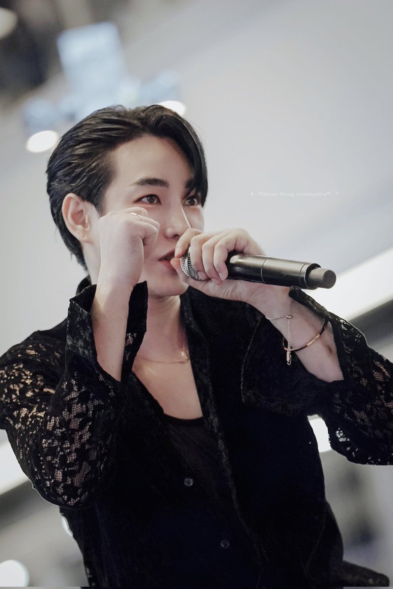 ❄Tassni.T❄ tweet media