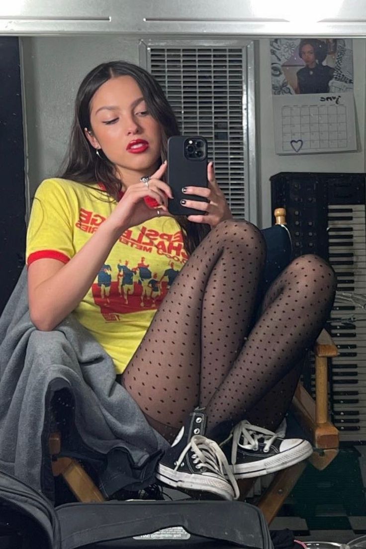 nalau VIU A SABRINA tweet media