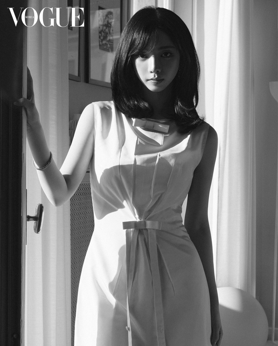 순간의 카리나 tweet media