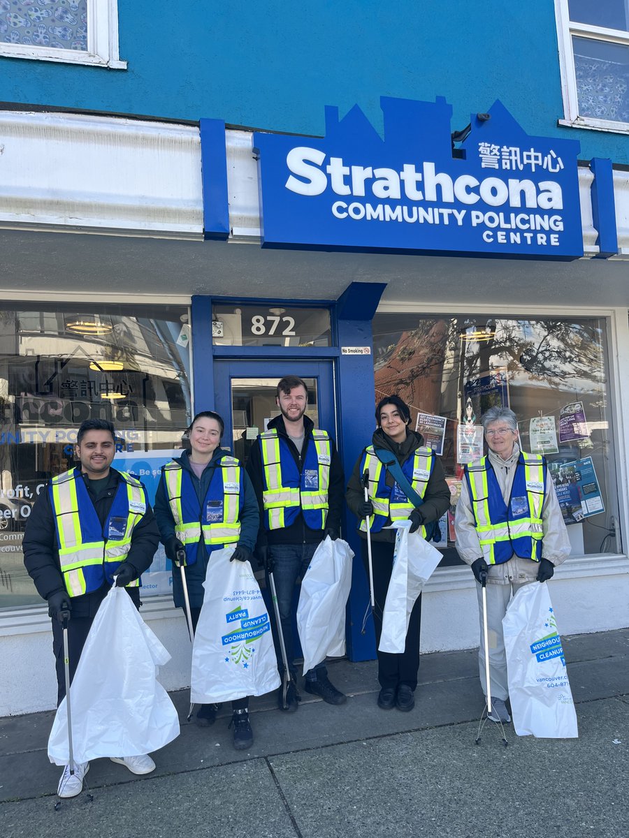 HastingsCPC's tweet image. 🌟 #Stronger together — teaming with @StrathCPC  to keep our neighbourhood clean, safe, and connected. Community care hits different when we do it side by side.