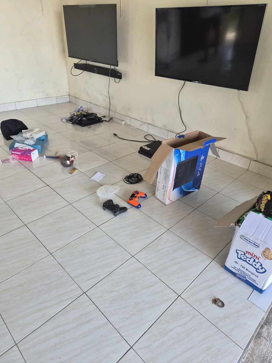 𝔻𝕠𝕟 ℂ𝕒𝕣𝕝𝕚𝕥𝕠 tweet media