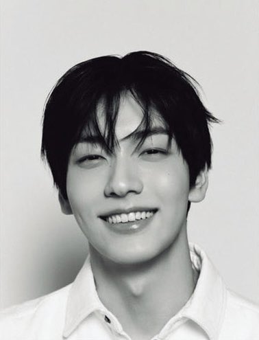 빵 tweet media