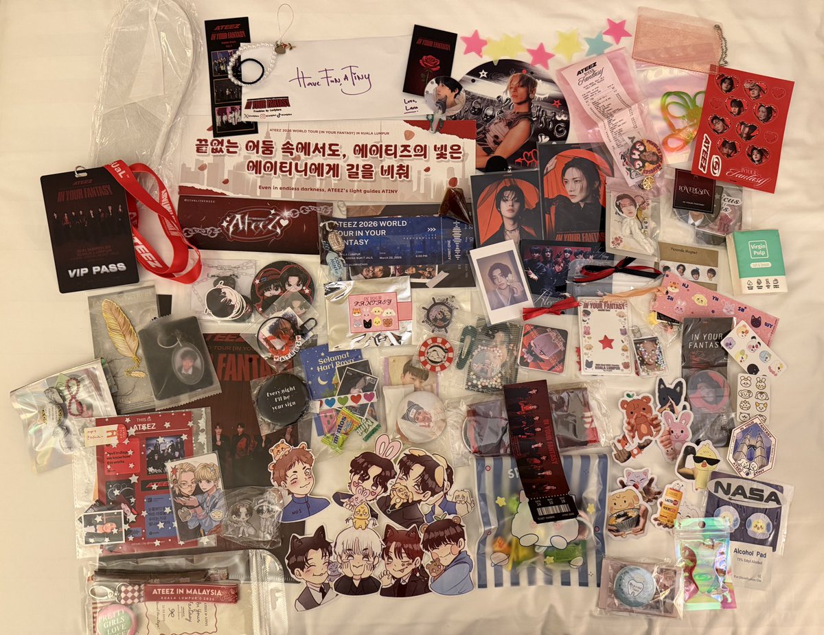 ATINYS ARE THE BESTT!!
thank you for the wonderful freebies. byk sgt sticker cute cute saya sukaaa 😭💖💖