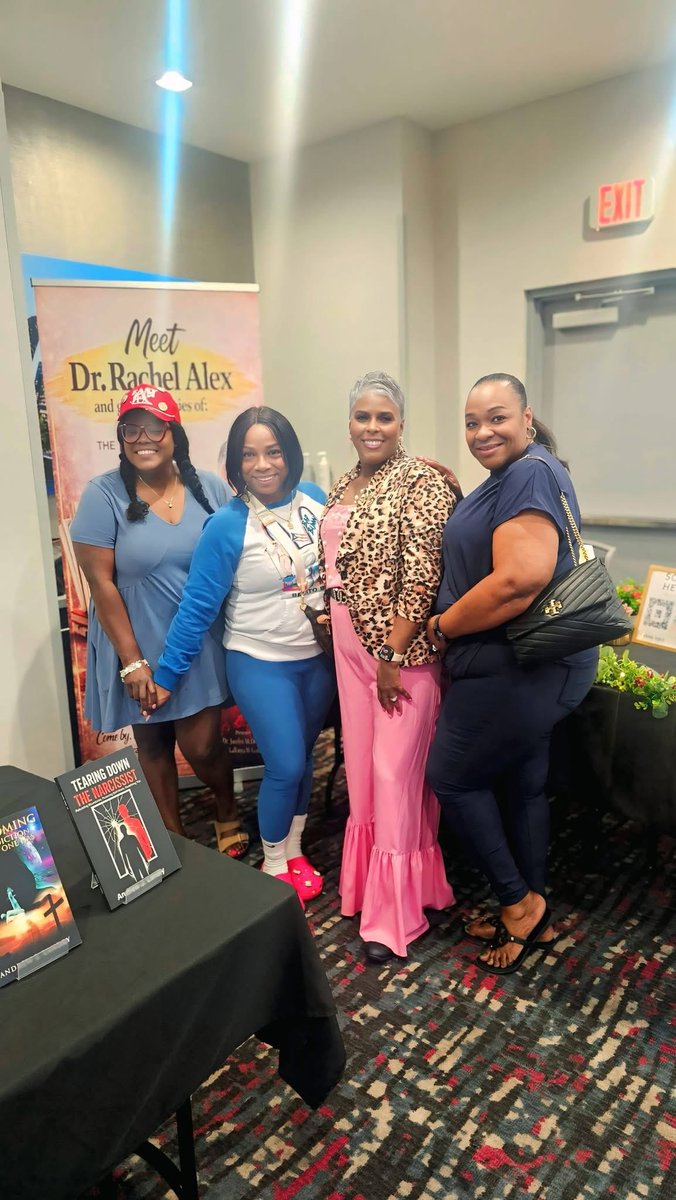 drrachelalex's tweet image. Grateful doesn’t even touch how I feel. This new chapter is full of excitement and intention. My rewirement season is about reconnection, repurpose, realignment, and reimagining a life where I am Fierce, Fearless, and Focused. ✨💗

#IAMHER #Purpose #Author #Rewirement #Joy