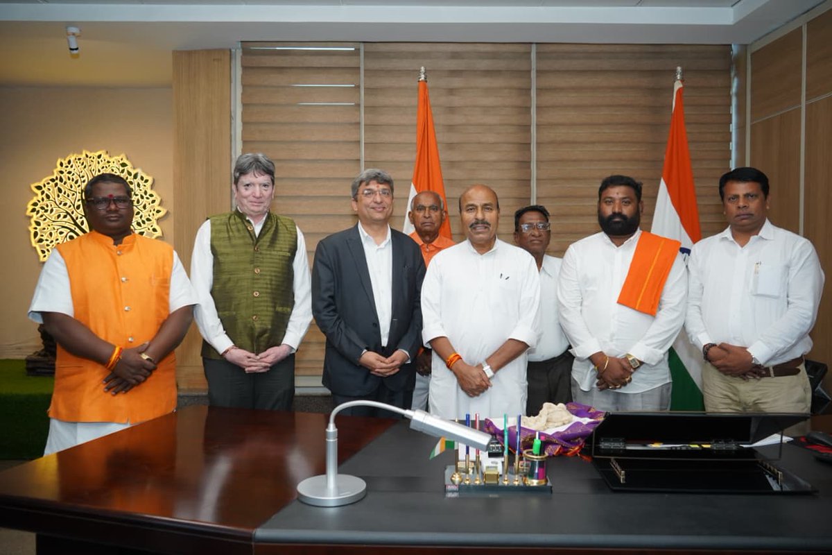 On 19th March 2026, I had the privilege of meeting the Dr. Virendra Kumar, Hon’ble Union Cabinet Minister for Social Welfare &amp; Justice, Government of India, to discuss key priorities shaping India’s social impact ecosystem.
#PublicPolicy #SocialJustice #DigitalInclusion #Skill