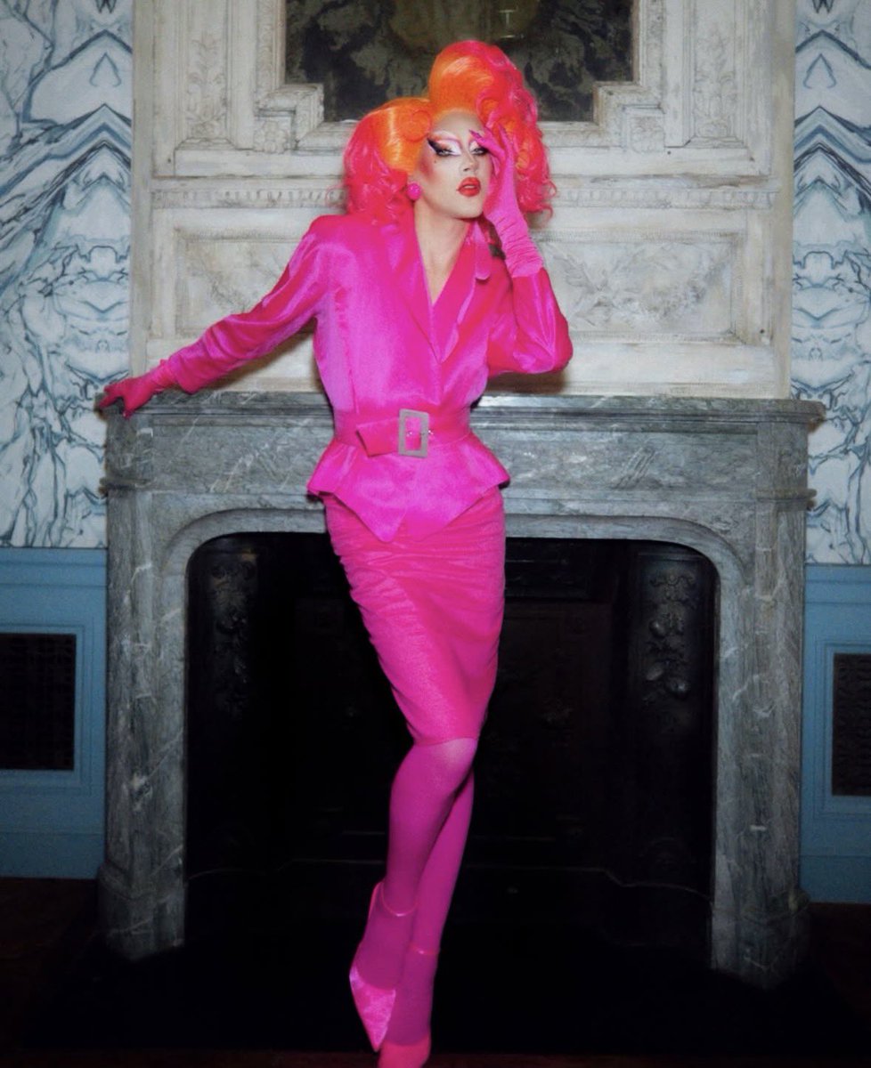 Drag Crave tweet media