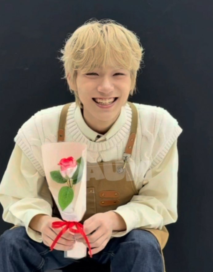 다음🎀🍠 tweet media