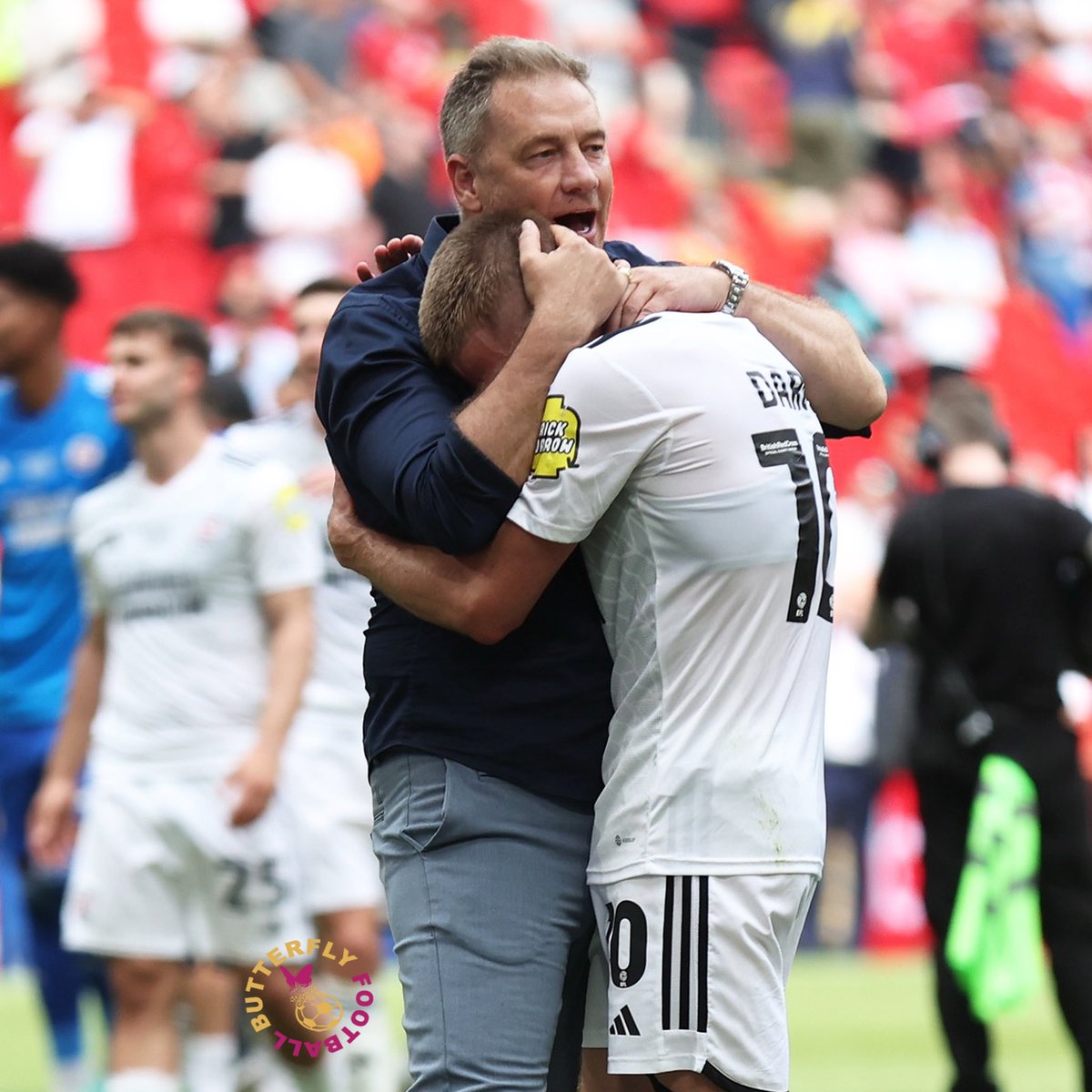 ButterflyFootie tweet media