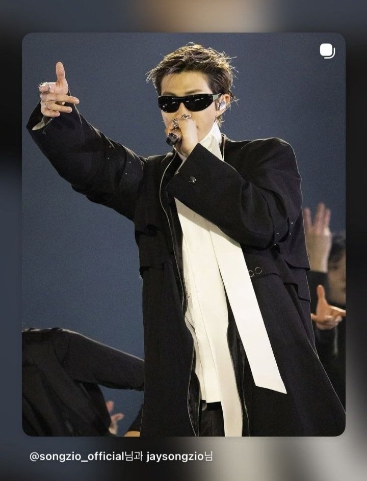 FAN✨Barcelona For BTS 💜 ⊙⊝⊜ ARIRANG TOP TO BOTTOM tweet media