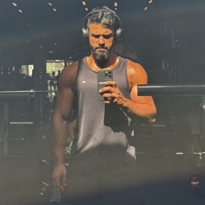 carlooos ☄️ tweet media