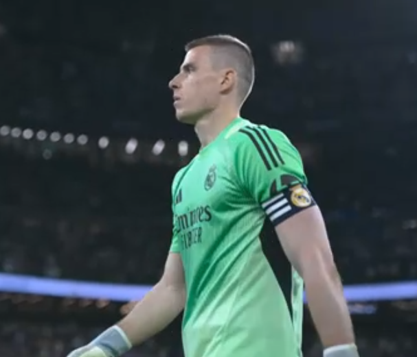 Mano 君 🐞🤍 tweet media