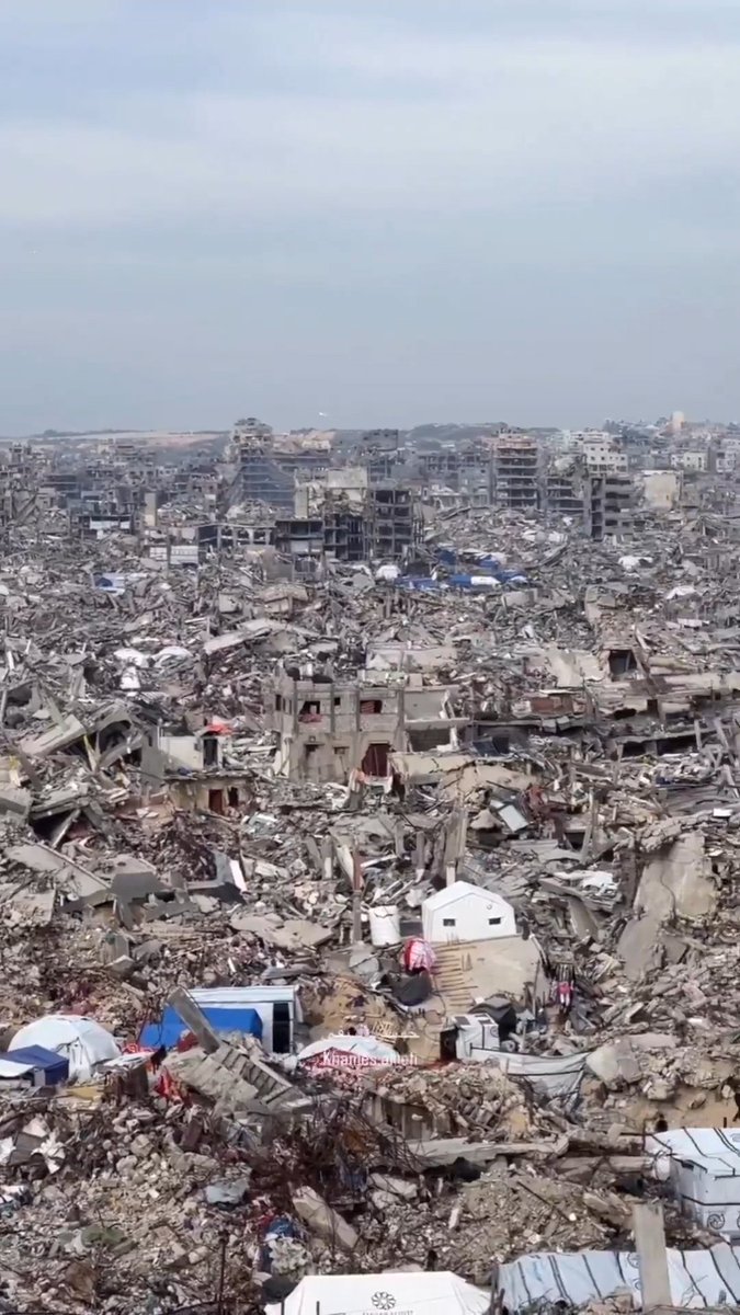 Patz__eth's tweet photo. @IsraelinGermany i feel sorry for every innocent civilian. 
but look at the pic. this is Gaza. 
My compassion doesnt have any borders. 

yours do. you have double standards. and thats the problem. 
this is "reiner terrorismus". you support it. 
Tragic... https://t.co/WZVsqOFSok