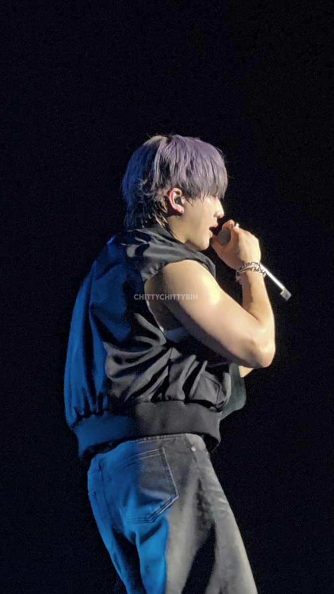 giul loves bin ⋆ saw skz x3 tweet media