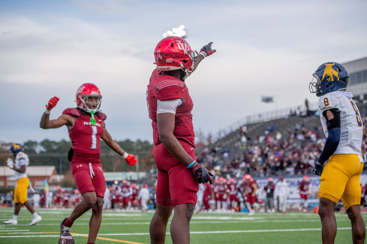 Carlos Big C Holmes tweet media