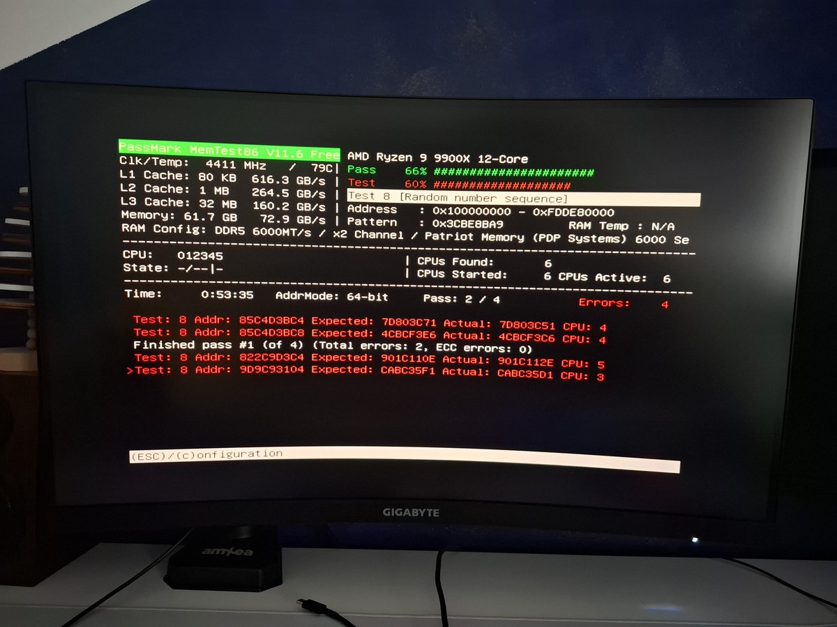 Zack the wolf (commissions open 2/5) tweet media