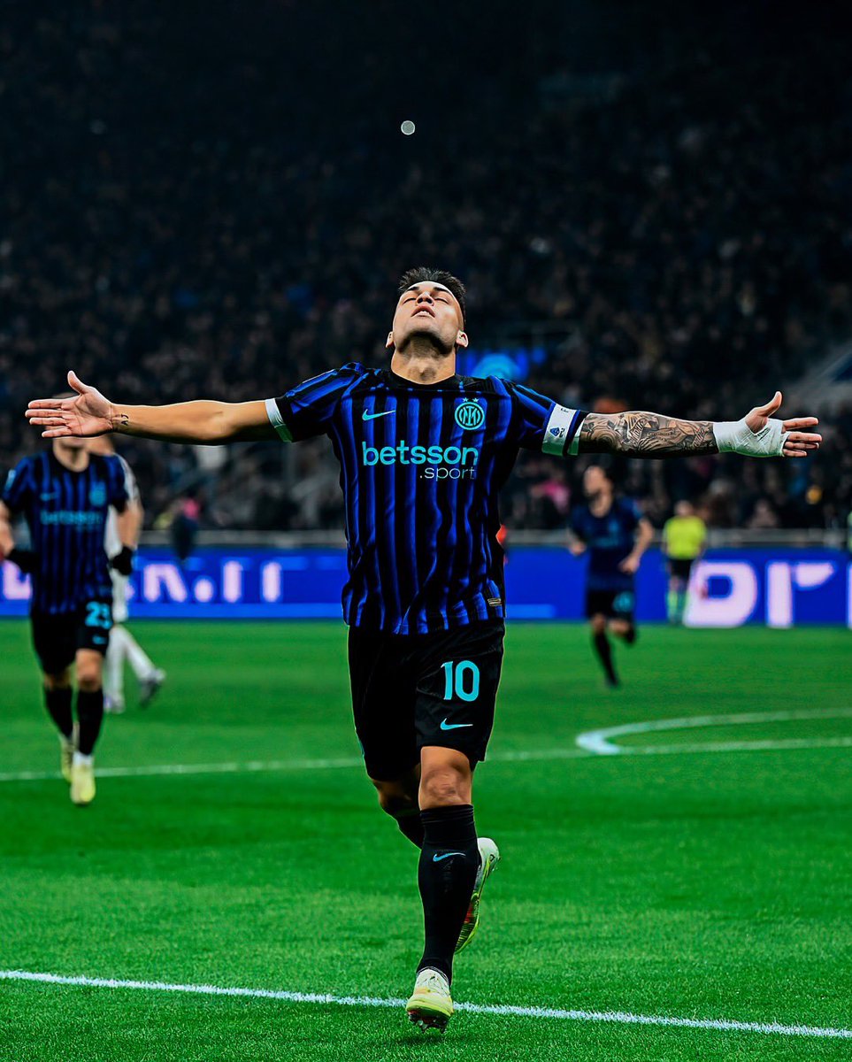 siɱo⭐️⭐️ tweet media